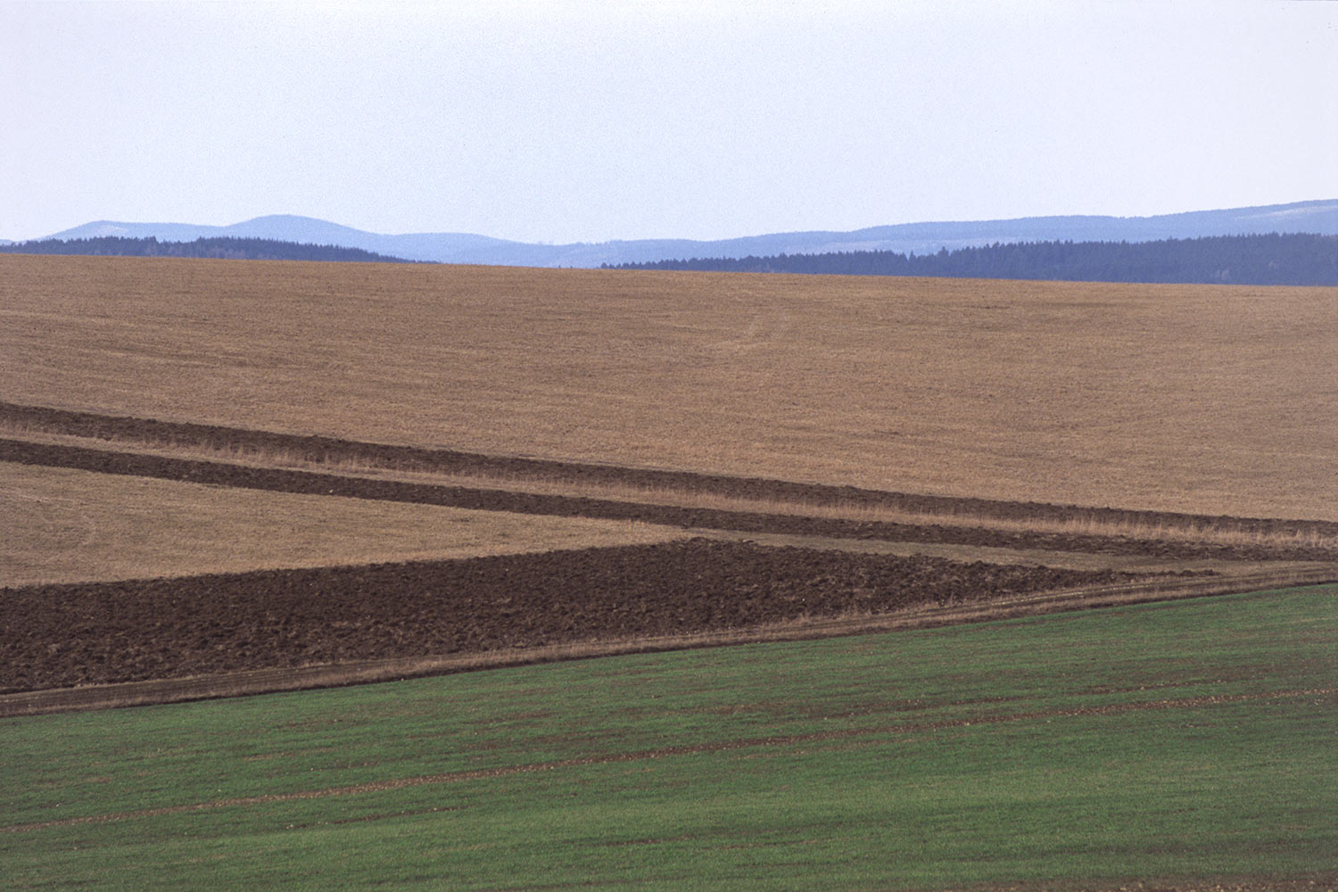 Landschaft . Bei Schmeheim . Thüringen . 1996 (Foto: Andreas Kuhrt)