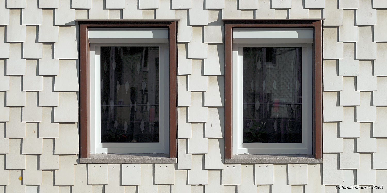 Zeit-Fenster: Einfamilienhaus Werner-Seelenbinder-Straße Suhl (1970er Jahre) . Foto Openair Perspektive Suhl 2008 (Foto: Andreas Kuhrt)