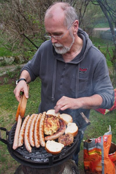 Ansichtssache Suhl: Kalorienreich 2 (Grillen) . Foto Openair Suhl 2013 (Foto: Manuela Hahnebach)