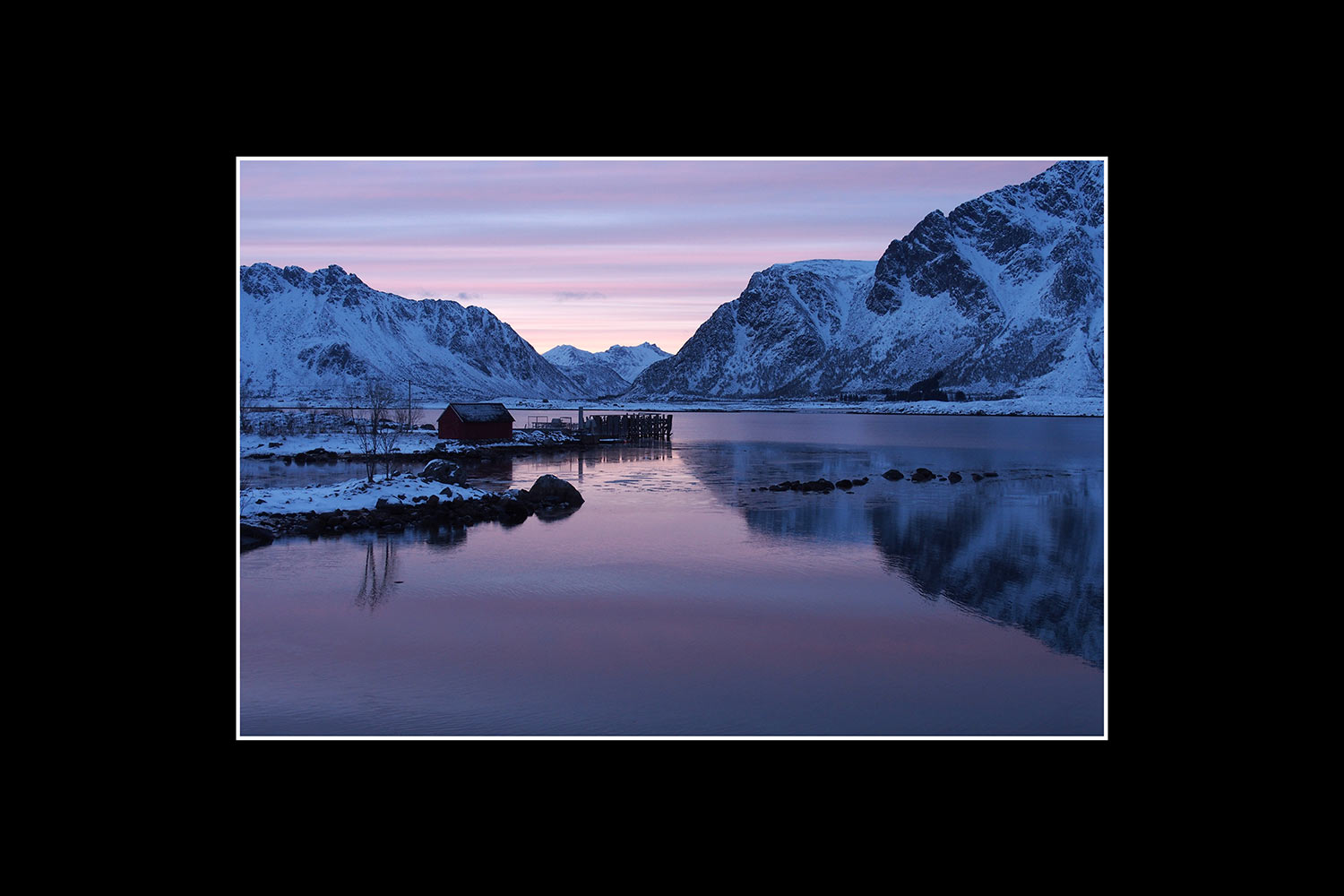 Abendstille bei Kleppstad (Foto: Manuela Hahnebach). Fotoausstellung Istanbulofoten . Landratsamt Hildburghausen . 2013