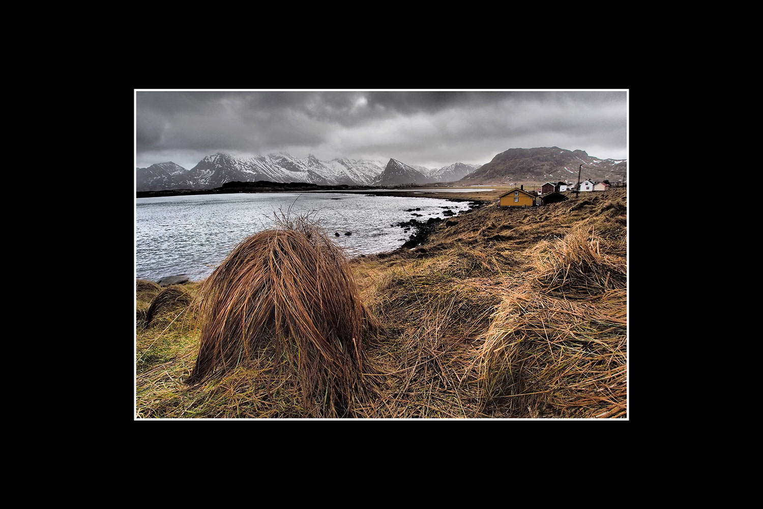 Frostköpfe bei Ytresand (Foto: Manuela Hahnebach). Fotoausstellung Istanbulofoten . Landratsamt Hildburghausen . 2013