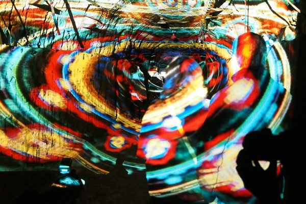 Generation Suhl: Untergrund in bunt (Lichtshow im Kellergewölbe zum Tag des offenen Denkmals) . Foto Openair Suhl 2016 (Foto: Andreas Kuhrt)