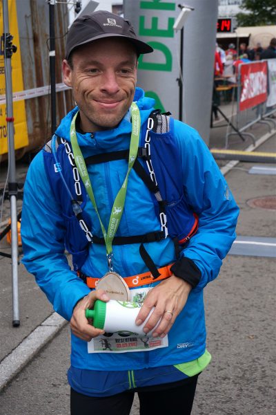 Im Ziel: Thomas Goltz . Suhl Simson Gewerbepark . Südthüringentrail 2017 (Foto: Andreas Kuhrt)