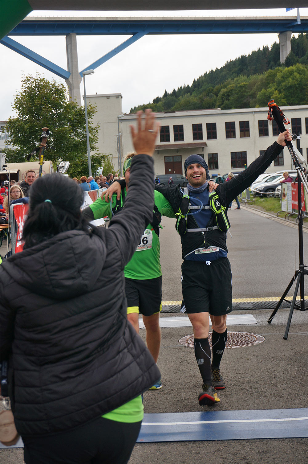 Im Ziel: Stephan Hansen . Suhl Simson Gewerbepark . Südthüringentrail 2017 (Foto: Andreas Kuhrt)