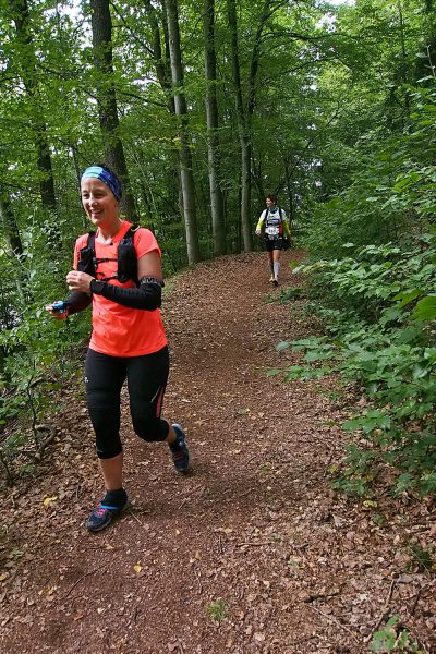 Am Domberg Suhl: Ilona Müller-Reinert & Henriette Appel . Südthüringentrail 2017 (Foto: Andreas Kuhrt)