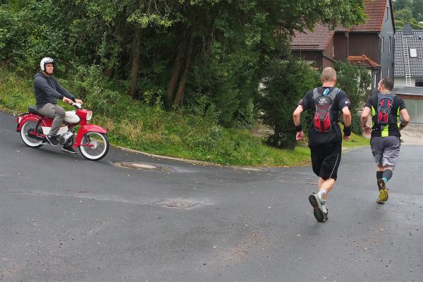 In Albrechts: Peer Fidelak & Frank Horenburg . Südthüringentrail 2017 (Foto: Andreas Kuhrt)