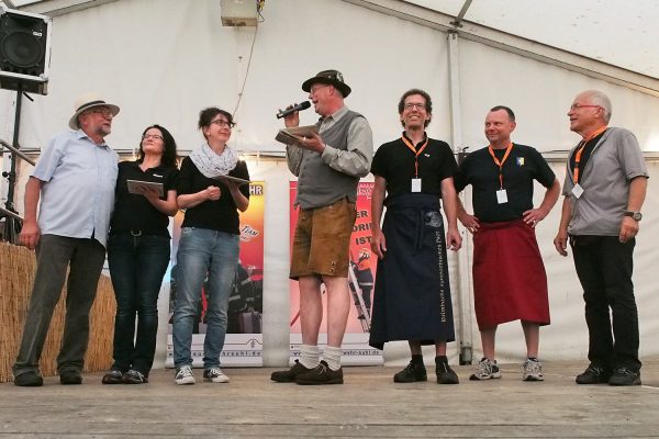 Organisatoren am Vereinsabend . Dorffest 700 Jahre Suhl-Neundorf . 07.06.2018 (Foto: Andreas Kuhrt)