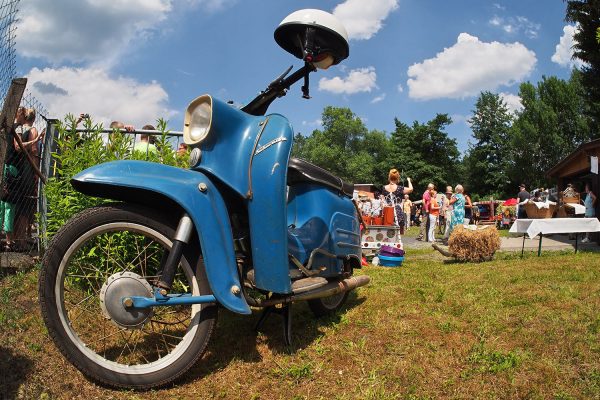 "Schwalbe" beim Handwerkermarkt . Dorffest 700 Jahre Suhl-Neundorf . 09.06.2018 (Foto: Andreas Kuhrt)