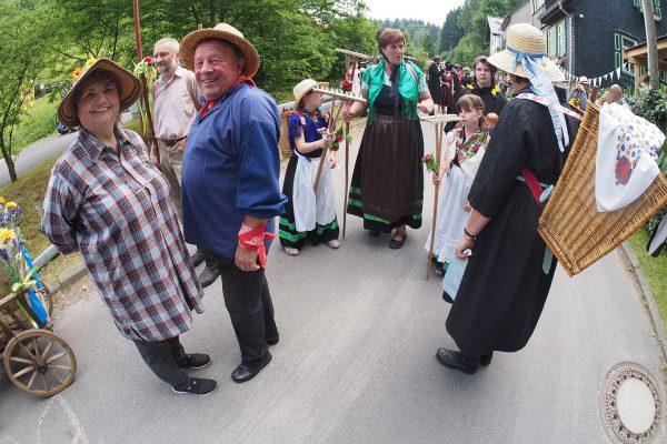 Vorbereitung zum Festumzug . Dorffest 700 Jahre Suhl-Neundorf . 10.06.2018 (Foto: Andreas Kuhrt)