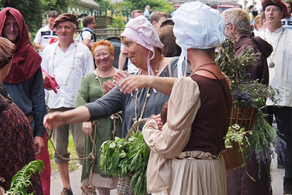 Vorbereitung zum Festumzug . Dorffest 700 Jahre Suhl-Neundorf . 10.06.2018 (Foto: Andreas Kuhrt)