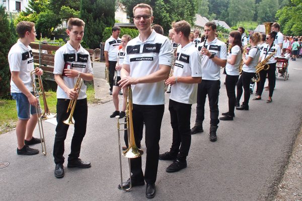 Vorbereitung zum Festumzug . Dorffest 700 Jahre Suhl-Neundorf . 10.06.2018 (Foto: Andreas Kuhrt)