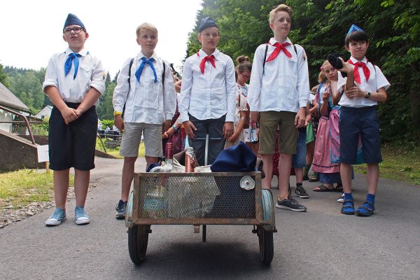 Vorbereitung zum Festumzug . Dorffest 700 Jahre Suhl-Neundorf . 10.06.2018 (Foto: Andreas Kuhrt)