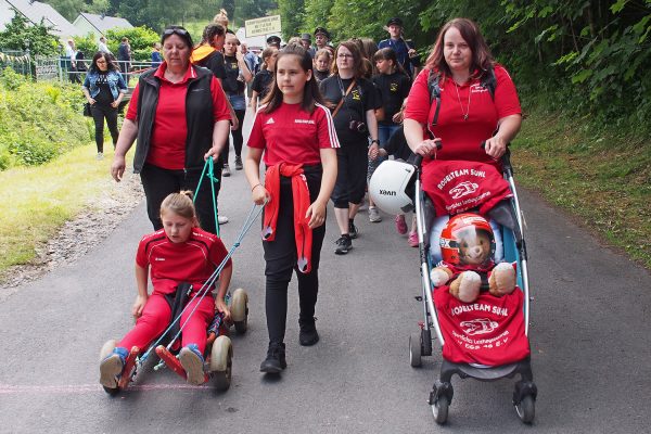 Vorbereitung zum Festumzug . Dorffest 700 Jahre Suhl-Neundorf . 10.06.2018 (Foto: Andreas Kuhrt)