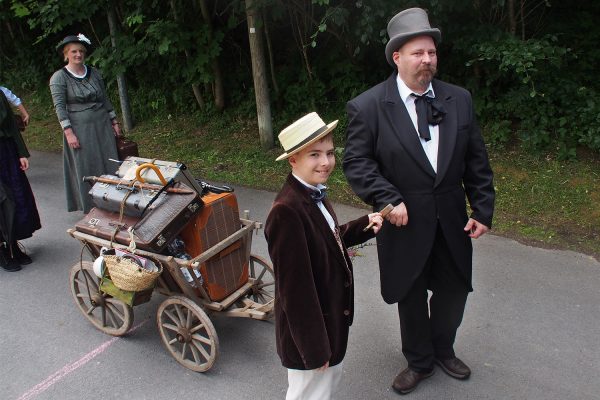 Vorbereitung zum Festumzug . Dorffest 700 Jahre Suhl-Neundorf . 10.06.2018 (Foto: Andreas Kuhrt)