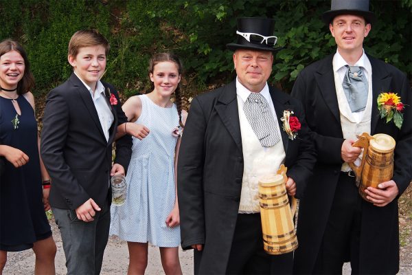 Vorbereitung zum Festumzug . Dorffest 700 Jahre Suhl-Neundorf . 10.06.2018 (Foto: Andreas Kuhrt)