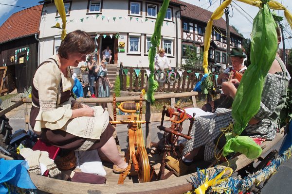 Festumzug . Dorffest 700 Jahre Suhl-Neundorf . 10.06.2018 (Foto: Andreas Kuhrt)