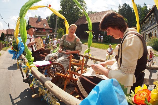 Festumzug . Dorffest 700 Jahre Suhl-Neundorf . 10.06.2018 (Foto: Andreas Kuhrt)