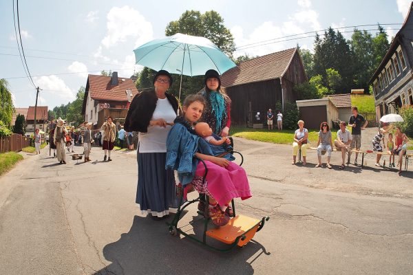 Festumzug . Dorffest 700 Jahre Suhl-Neundorf . 10.06.2018 (Foto: Andreas Kuhrt)