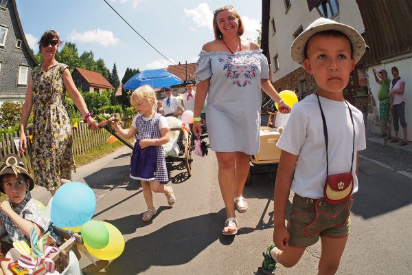 Festumzug . Dorffest 700 Jahre Suhl-Neundorf . 10.06.2018 (Foto: Andreas Kuhrt)