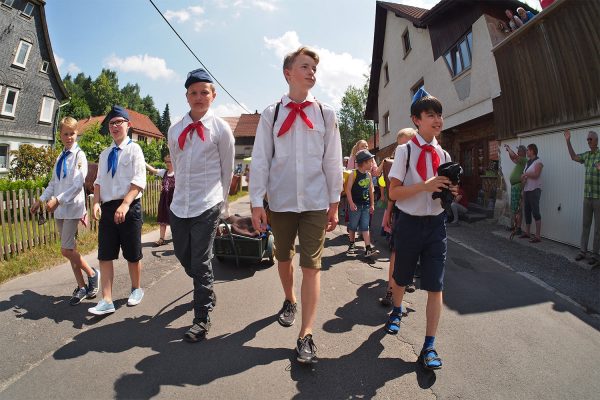 Festumzug . Dorffest 700 Jahre Suhl-Neundorf . 10.06.2018 (Foto: Andreas Kuhrt)