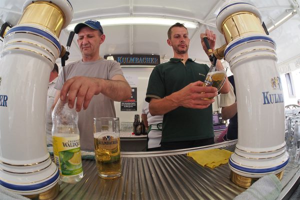 Bierwagen . Dorffest 700 Jahre Suhl-Neundorf . 10.06.2018 (Foto: Andreas Kuhrt)