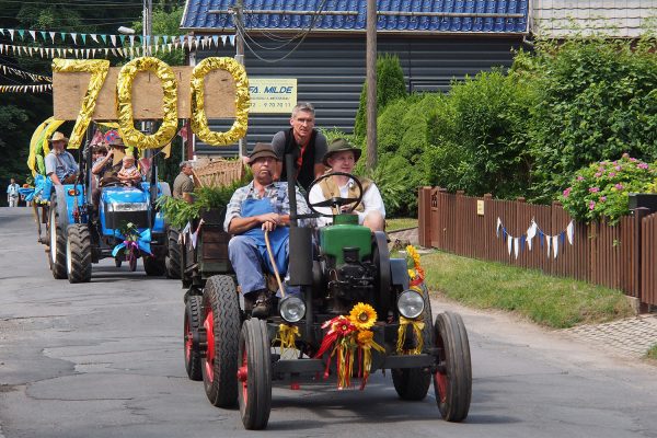 Nach dem Festumzug . Dorffest 700 Jahre Suhl-Neundorf . 10.06.2018 (Foto: Andreas Kuhrt)