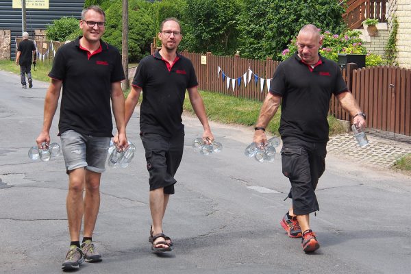 Nach dem Festumzug . Dorffest 700 Jahre Suhl-Neundorf . 10.06.2018 (Foto: Andreas Kuhrt)