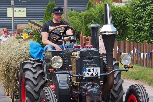 Nach dem Festumzug . Dorffest 700 Jahre Suhl-Neundorf . 10.06.2018 (Foto: Andreas Kuhrt)