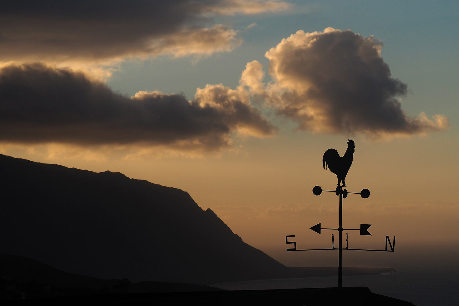 2018-11-kanarische-inseln-E0028658mh-el-hierro-frontera Blick von La Frontera nach Punta Arenas Blancas . El Hierro . Kanarische Inseln 2018 (Foto: Manuela Hahnebach)