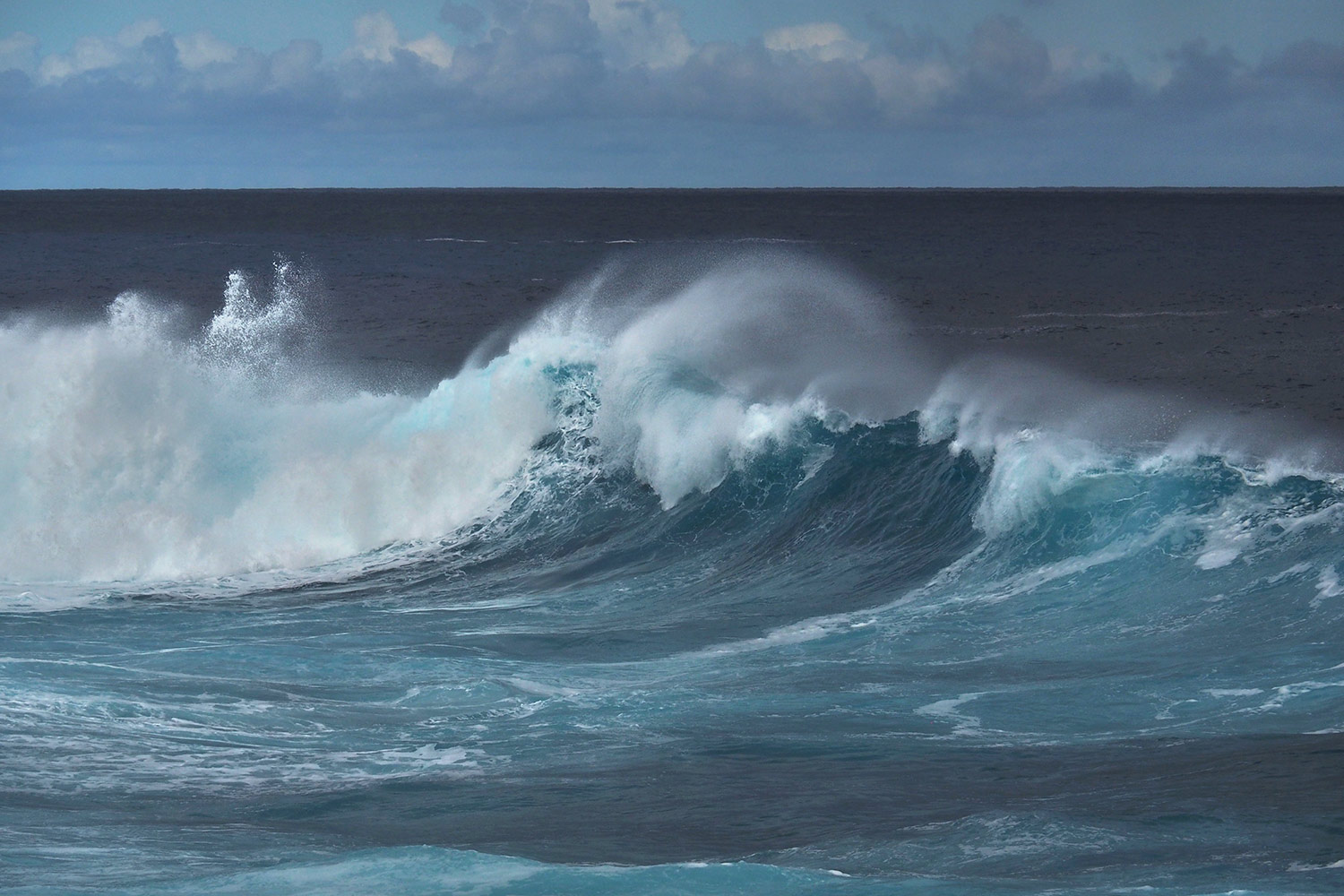 Welle beim Charco Azul . El Hierro . Kanarische Inseln 2018 (Foto: Manuela Hahnebach)