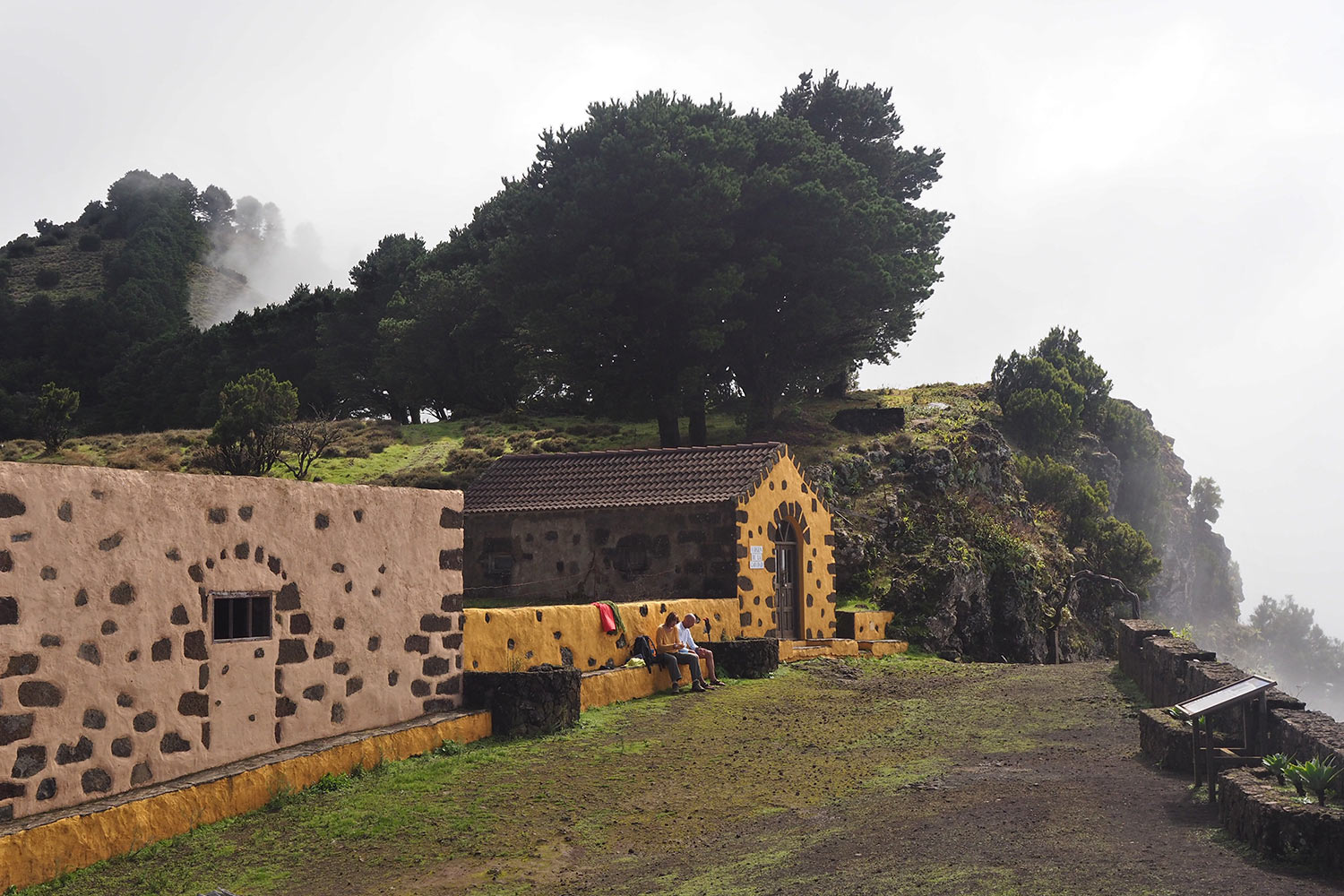 2018-11-kanarische-inseln-M0003999ak-el-hierro-ermita-de-la-caridad Camino de Jinama: Ermita de la Caridad . El Hierro . Kanarische Inseln 2018 (Foto: Andreas Kuhrt)