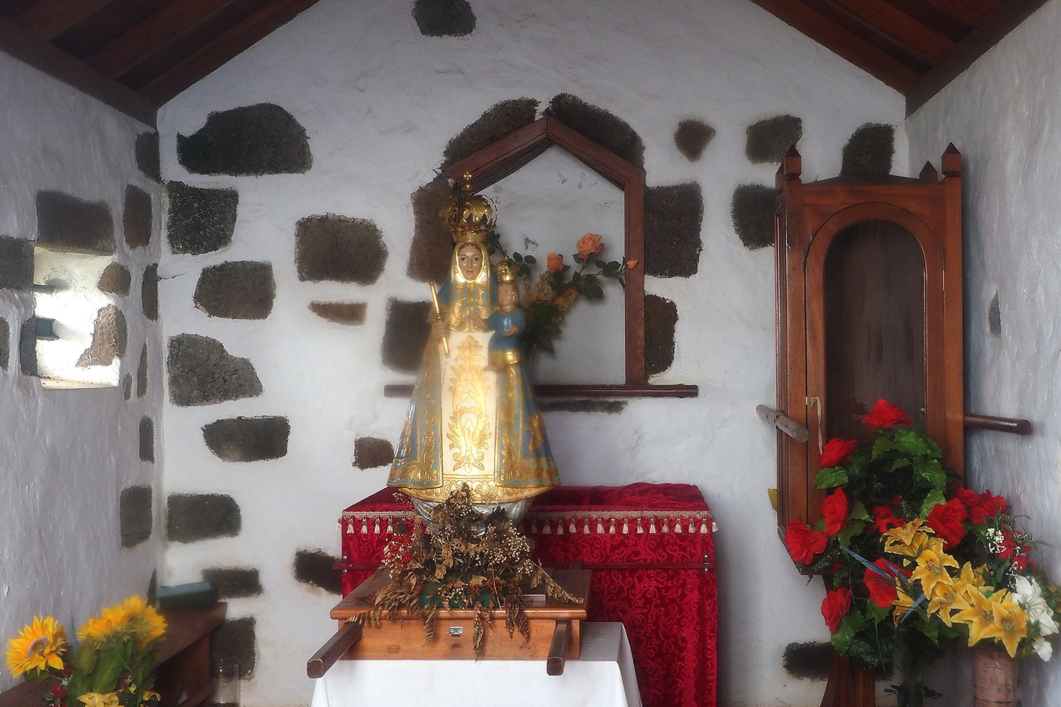2018-11-kanarische-inseln-M0004008ak-el-hierro-virgen-de-la-caridad Camino de Jinama: Ermita de la Caridad . El Hierro . Kanarische Inseln 2018 (Foto: Andreas Kuhrt)