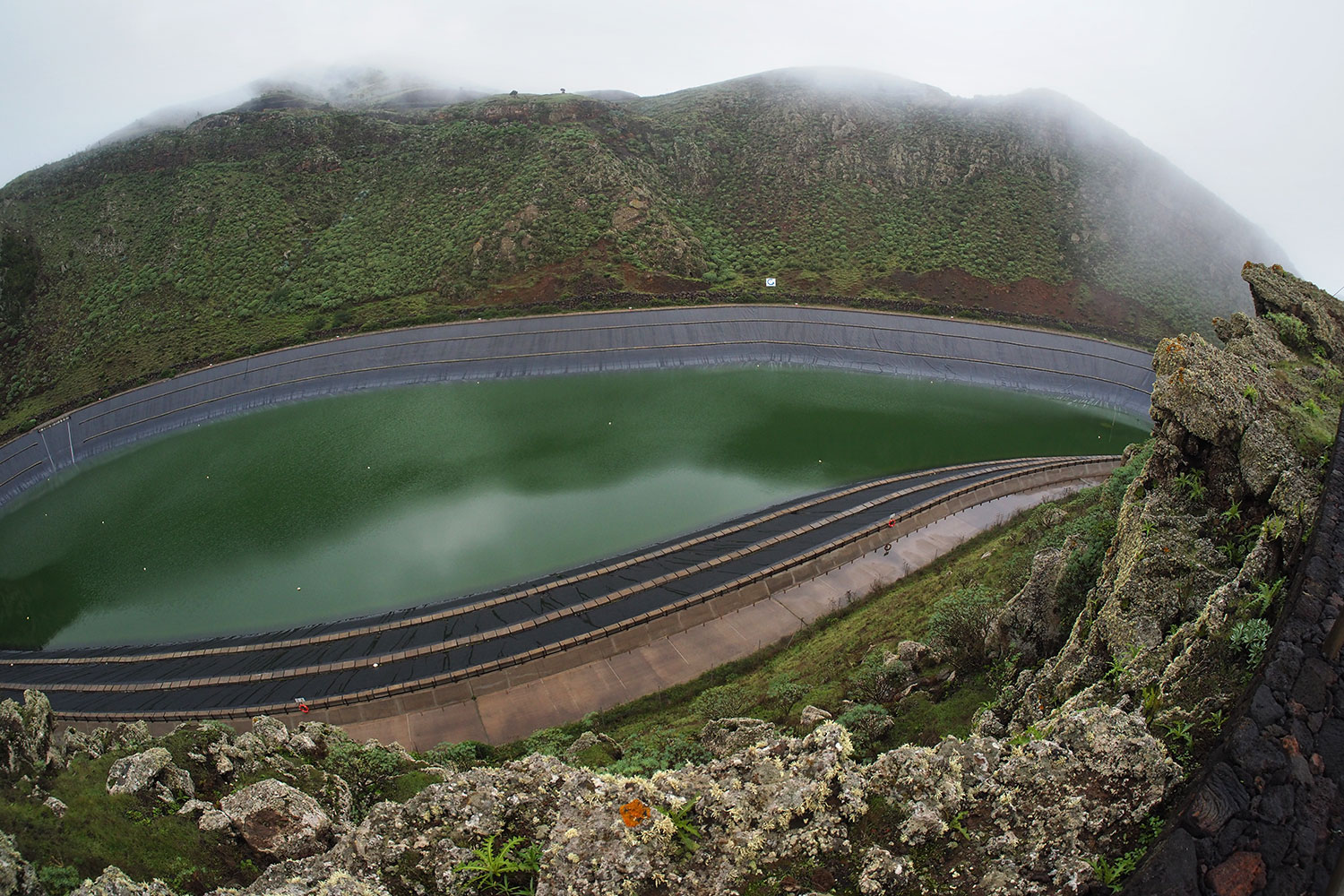 Oberbecken des Pumpspeichers bei Valverde . El Hierro . Kanarische Inseln 2018 (Foto: Manuela Hahnebach)
