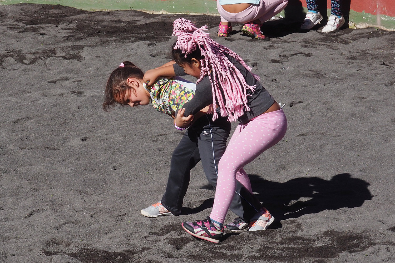 Der rosarote Panther . Lucha-Canaria-Arena in La Frontera . El Hierro . Kanarische Inseln 2018 (Foto: Andreas Kuhrt)