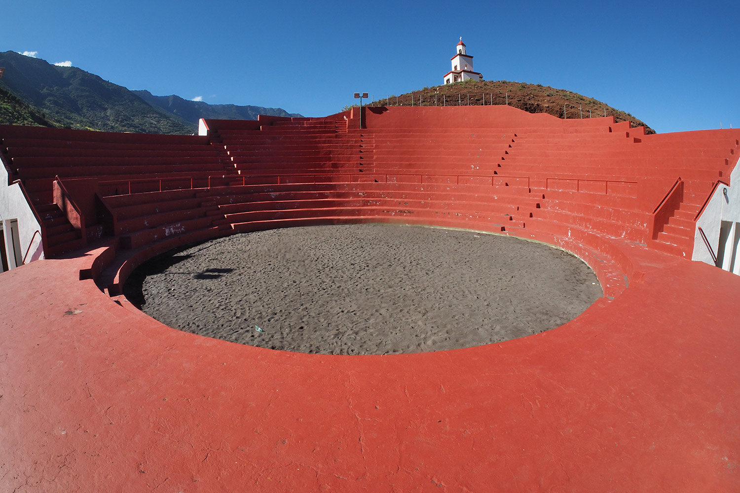 Lucha-Canaria-Arena in La Frontera . El Hierro . Kanarische Inseln 2018 (Foto: Andreas Kuhrt)