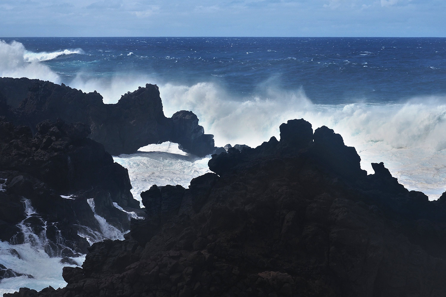 Wellen bei Charco Manso . El Hierro . Kanarische Inseln 2018 (Foto: Andreas Kuhrt)