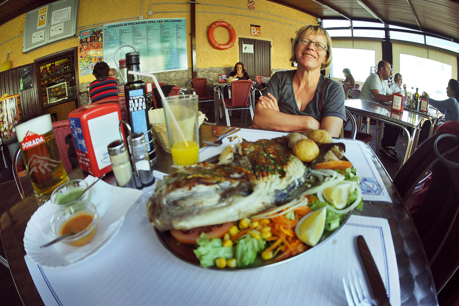 Puerto de Vueltas: Bar Cofradía de Pescadores Nuestra Señora de Candelaria . Valle Gran Rey . La Gomera . Kanarische Inseln 2018 (Foto: Andreas Kuhrt)