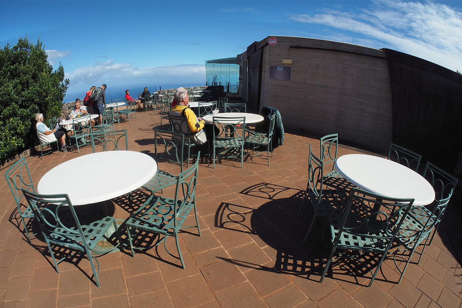 Restaurant-Terrasse am Mirador de Abrante . La Gomera . Kanarische Inseln 2018 (Foto: Andreas Kuhrt)