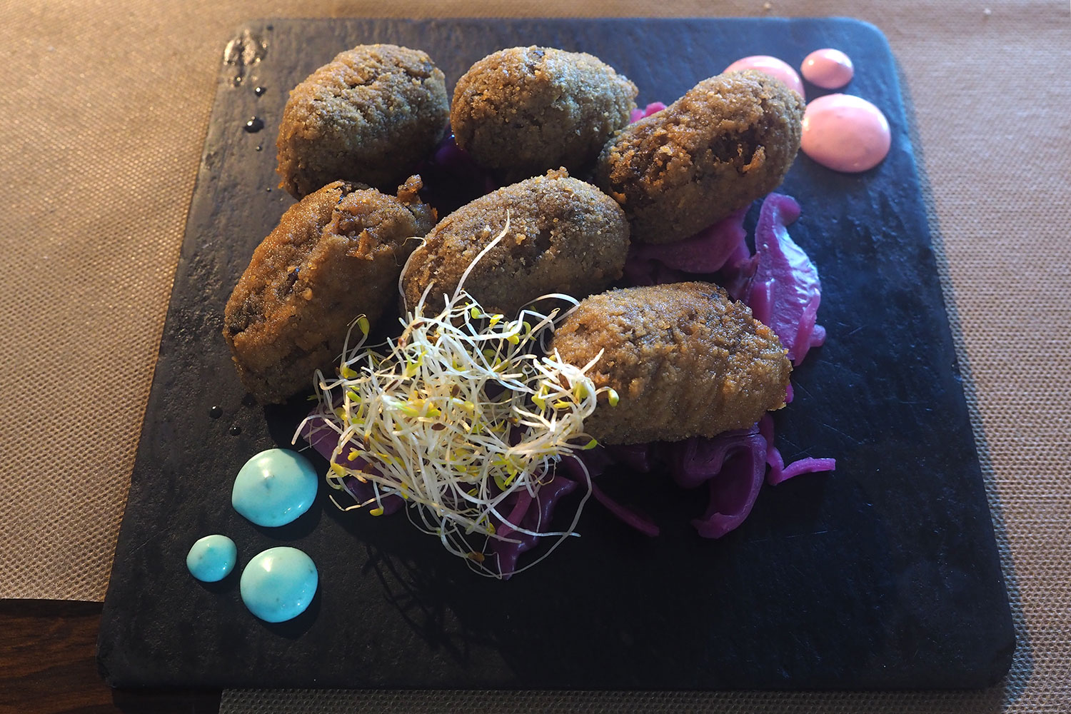 Im Restaurante Mirador de Abrante: Croquetas . La Gomera . Kanarische Inseln 2018 (Foto: Andreas Kuhrt)