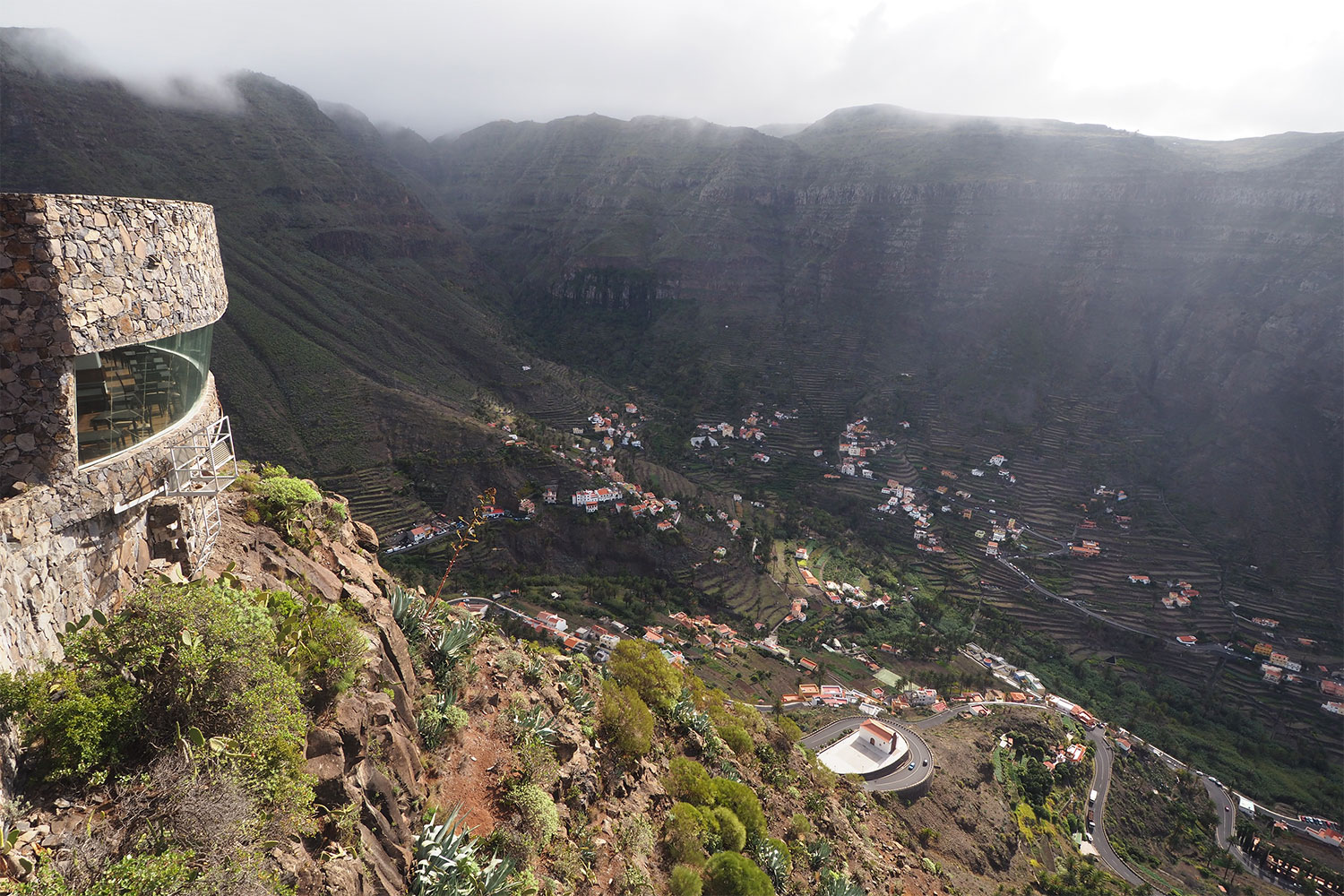 2018-11-kanarische-inseln-M0008250ak-la-gomera-valle-gran-rey-mirador-cesar-manrique-ausblick Ausblick vom Mirador César Manrique . Valle Gran Rey . La Gomera . Kanarische Inseln 2018 (Foto: Andreas Kuhrt)