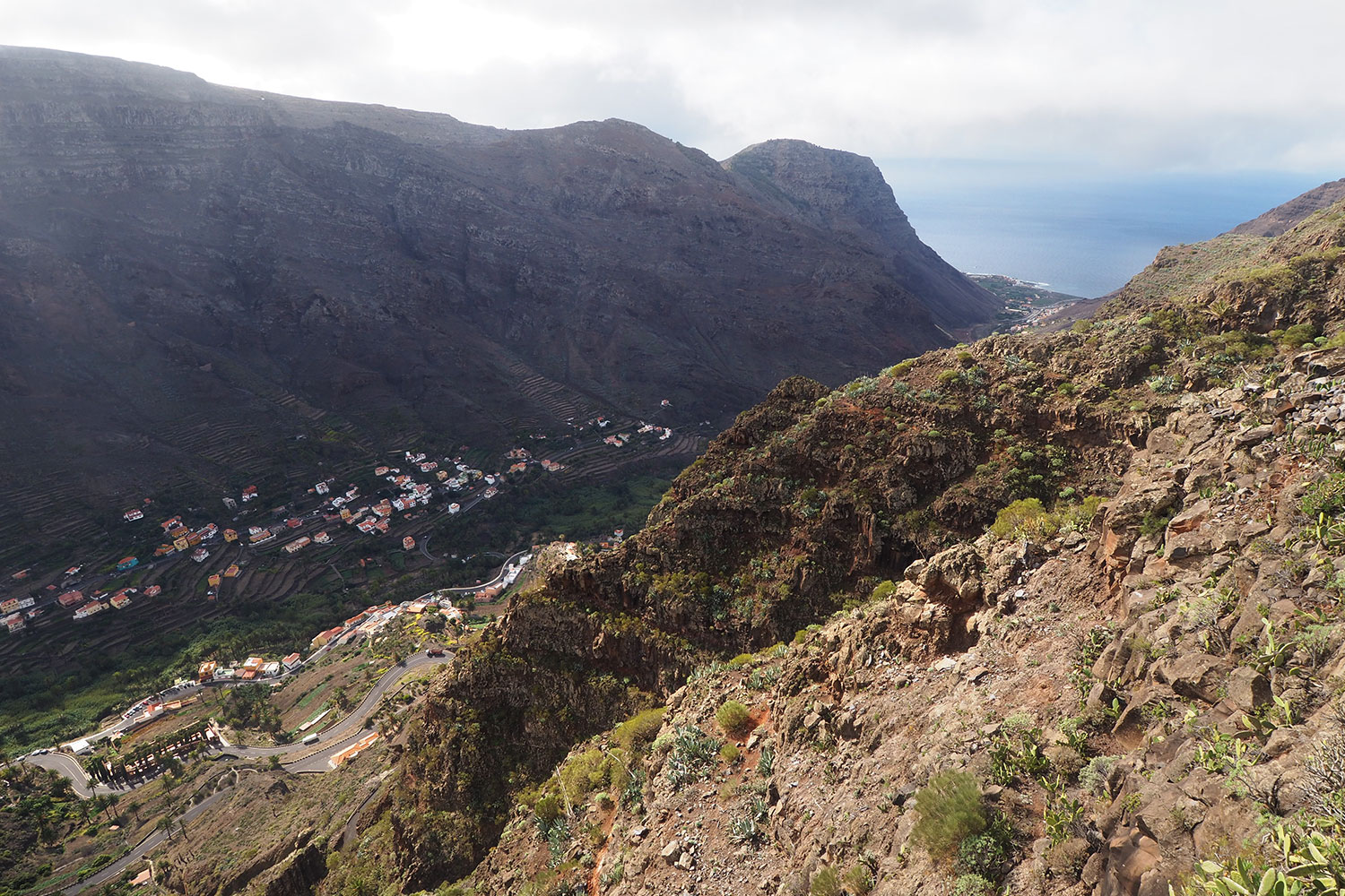 2018-11-kanarische-inseln-M0008252ak-la-gomera-valle-gran-rey-mirador-cesar-manrique-ausblick Ausblick vom Mirador César Manrique . Valle Gran Rey . La Gomera . Kanarische Inseln 2018 (Foto: Andreas Kuhrt)