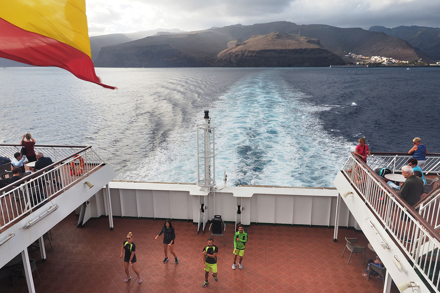 2018-11-kanarische-inseln-M0008377ak-la-gomera-faehre-armas-volcan-de-taburiente Auf der Fähre Naviera Armas "Volcan de Taburiente" . Hafen von San Sebastian . La Gomera . Kanarische Inseln 2018 (Foto: Andreas Kuhrt)