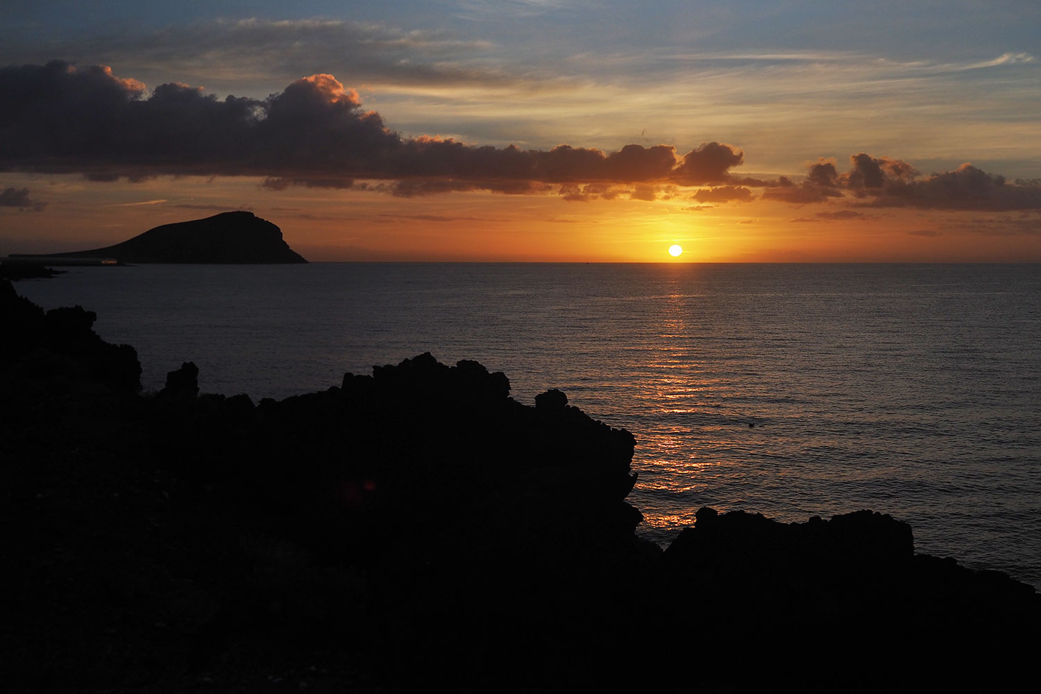 2018-11-kanarische-inseln-M0008406ak-teneriffa-los-abrigos-sonnenaufgang Sonnenaufgang am Mirador Simon y Marco . Los Abrigos . Teneriffa . Kanarische Inseln 2018 (Foto: Andreas Kuhrt)