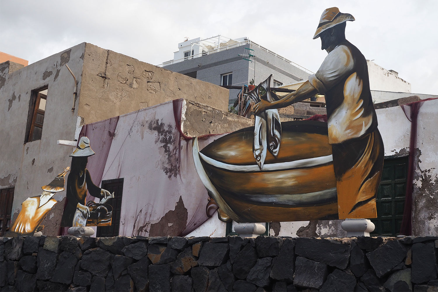 2018-11-kanarische-inseln-M0008461ak-teneriffa-los-abrigos-hafen-malerei Am Hafen von Los Abrigos . Teneriffa . Kanarische Inseln 2018 (Foto: Andreas Kuhrt)