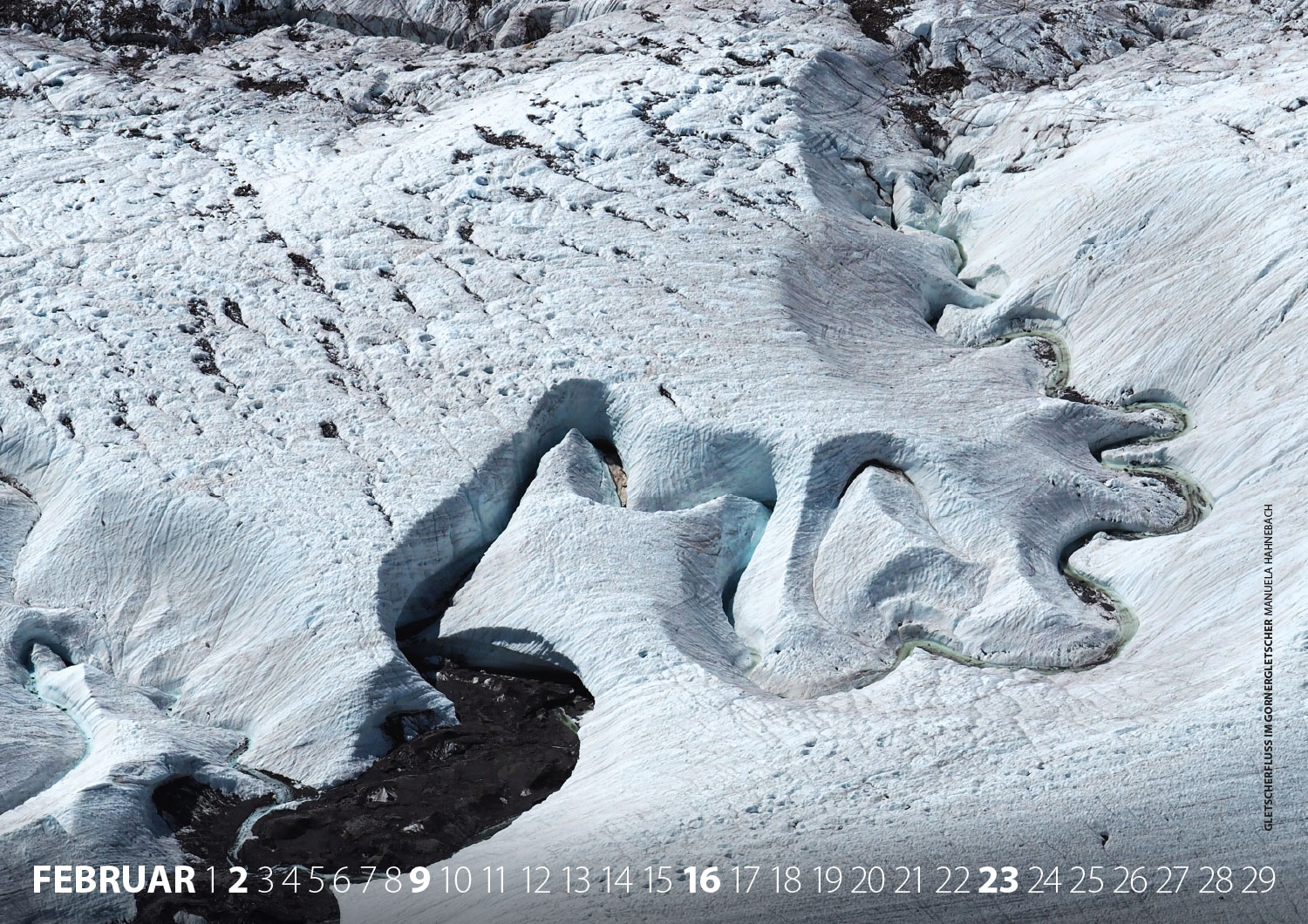 Kalender Fotografie Schweiz 2020: Gletscherfluss im Gornergletscher (Foto: Manuela Hahnebach 2019)