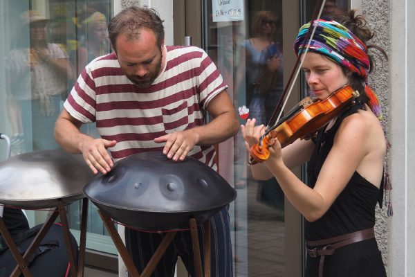 Rudolstadt-Festival 2019: Straßenmusiker in der Marktstraße (Foto: Andreas Kuhrt)