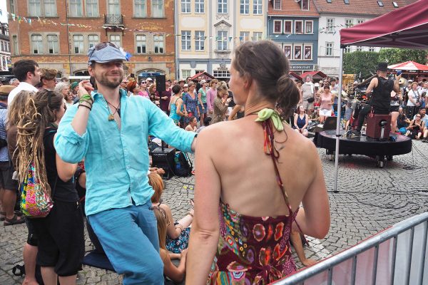 Rudolstadt-Festival 2019: Publikum auf dem Martplatz (Foto: Andreas Kuhrt)