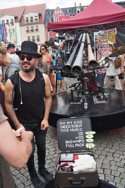 Rudolstadt-Festival 2019: Musikmaschine auf dem Marktplatz (Foto: Andreas Kuhrt)