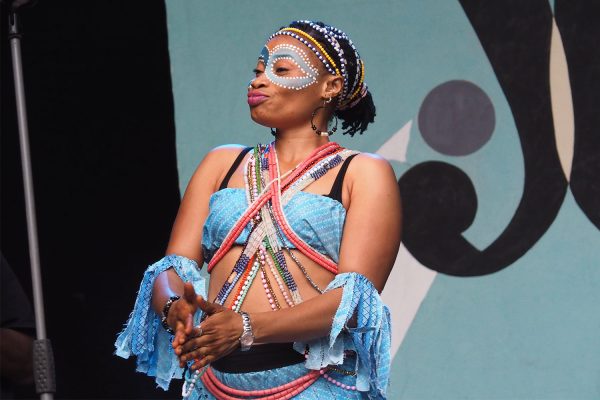 Rudolstadt-Festival 2019: Seun Kuti & Egypt 80: Joy Ayomide Opara (Foto: Andreas Kuhrt)