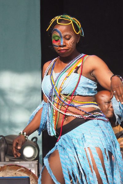 Rudolstadt-Festival 2019: Seun Kuti & Egypt 80: Iyabo Folashade Adeniran (Foto: Andreas Kuhrt)